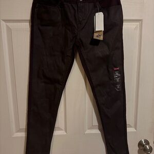 Levi's Women's Super Skinny Mid-Rise Jeans, Size 6, Burgundy, Jeans W28/L30